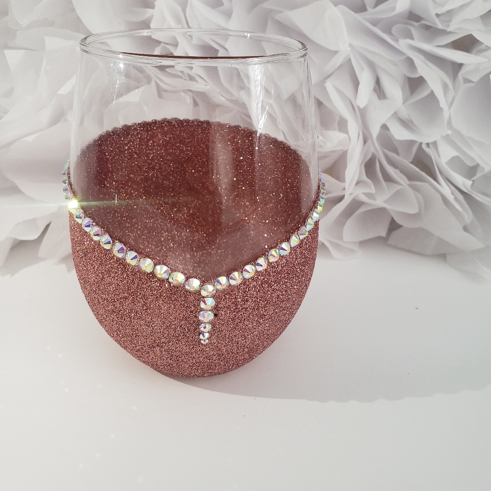 Crystal Rhinestone 🔮 Bling Hand Crafted Wine/Water 💧 🍷 Glass